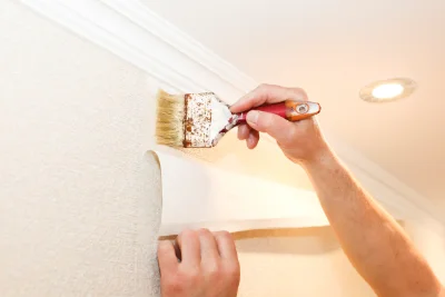 Pose de papier peint à Moncy — revêtements muraux et toiles de verre